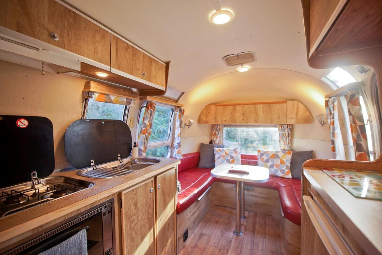 The Airstream Villa Penryn Bagian luar foto