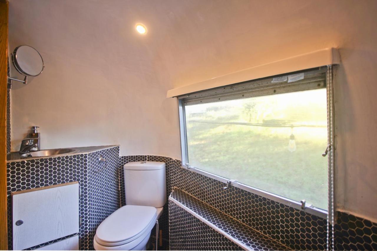 The Airstream Villa Penryn Bagian luar foto