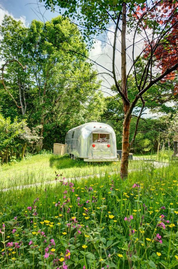 The Airstream Villa Penryn Bagian luar foto